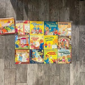 Vintage Berenstain Bears 23 Book Lot